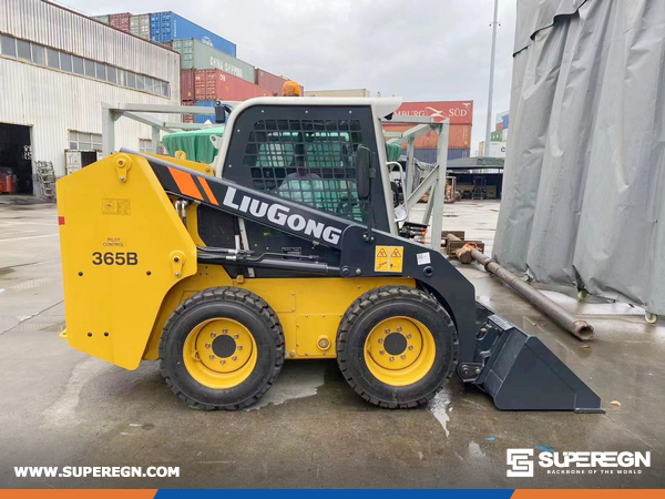 Mexico - 1 Unit SEM 922F Motor Grader & 1 LIUGONG CLG6618E Road Roller & 1 LIUGONG CLG365B Skid Steer Loader