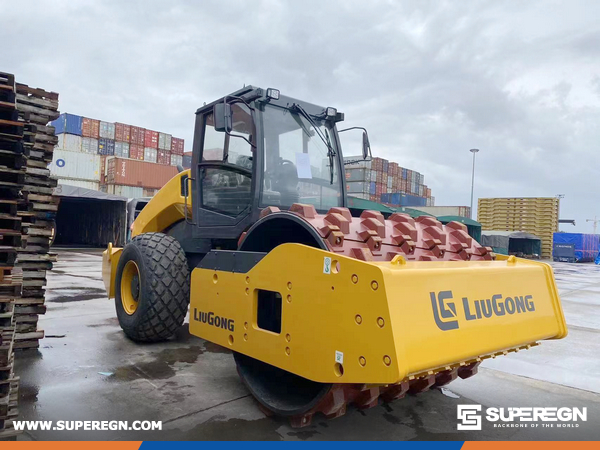 Mexico - 1 Unit SEM 922F Motor Grader & 1 LIUGONG CLG6618E Road Roller & 1 LIUGONG CLG365B Skid Steer Loader