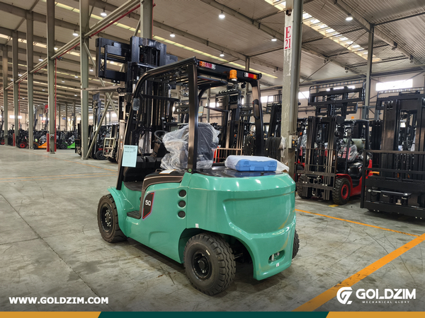 America - 1 Unit  EVANGEL CPD50-XXC4 Forklift