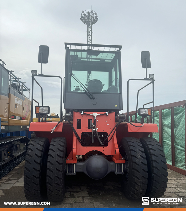 Kuwait - 1 Unit LONGKING LG100DT Forklift