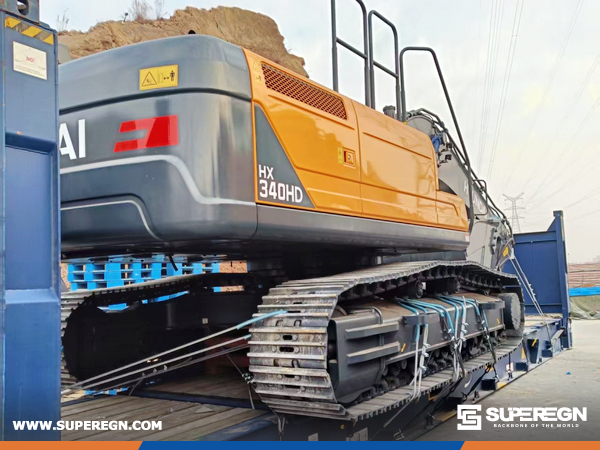 The United Arab Emirates - 2 Units HYUNDAI HX340HD Crawler Excavator