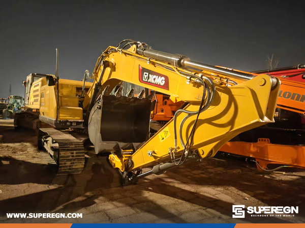 Armenia - 1 Unit XCMG XE135GA Crawler Excavator