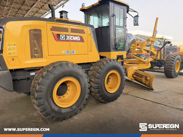 Kazakhstan - 1 Unit XCMG GR2605T Motor Grader