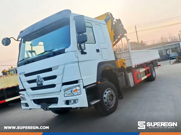 Mauritania - 1 Unit HOWO Truck Mounted Crane