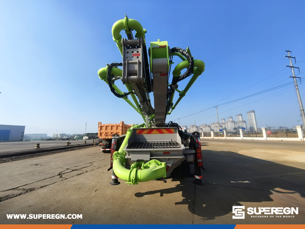 Algeria - 1 Unit ZOOMLION ZLJ5291THBKF Concrete Pump Truck