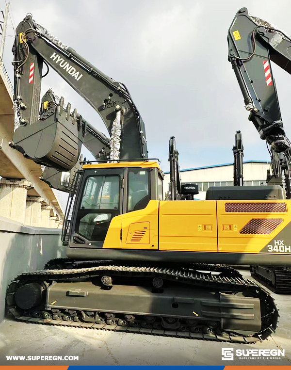 Algeria - 1 Unit HYUNDAI HX340HD Crawler Excavator