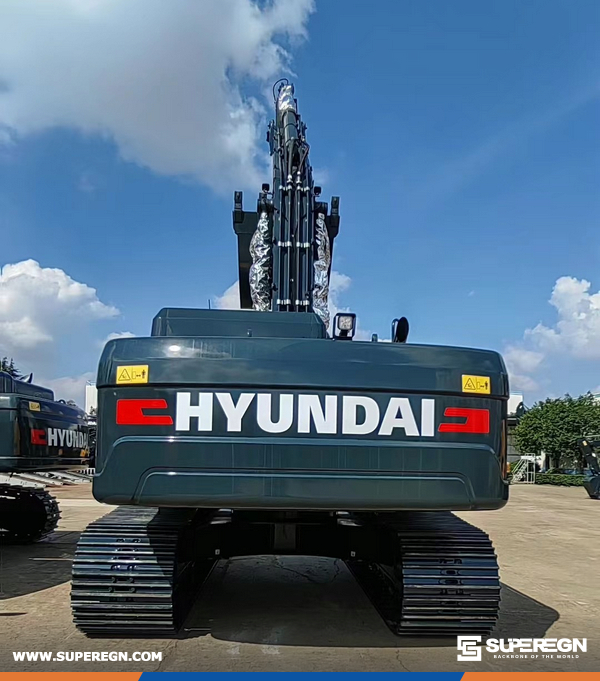 Algeria - 1 Unit HYUNDAI HX340HD Crawler Excavator