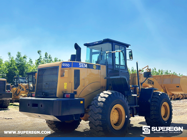 Ecuador -1 Unit SEM 655D Wheel Loader
