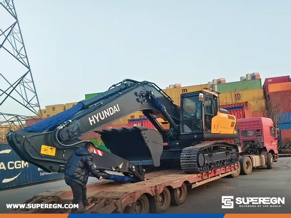 The United Arab Emirates - 2 Units HYUNDAI HX340HD Crawler Excavator