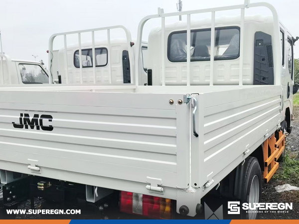 Algeria - 1 Unit JMC Cargo Truck