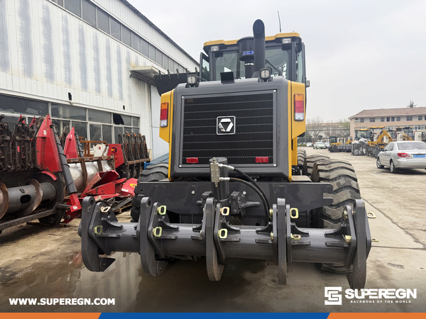 Algeria - 1 Unit XCMG GR215 Motor Grader