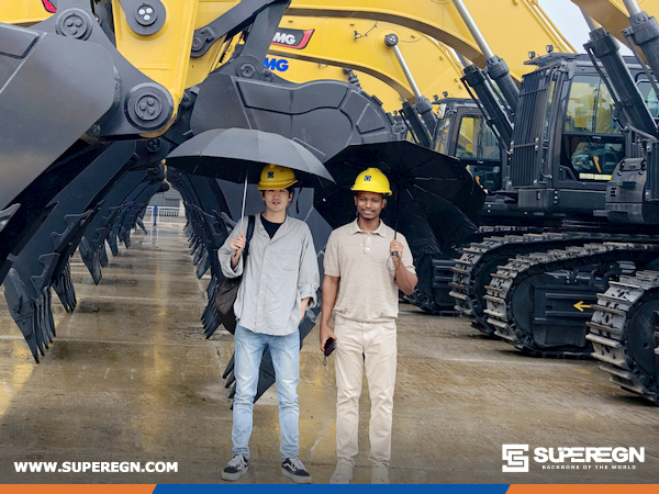 Ethiopia Client Visited SUPEREGN&XCMG Factory