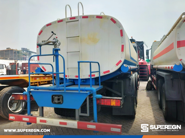 Guinea - 1 Unit SINOTRUK Water Tank Truck