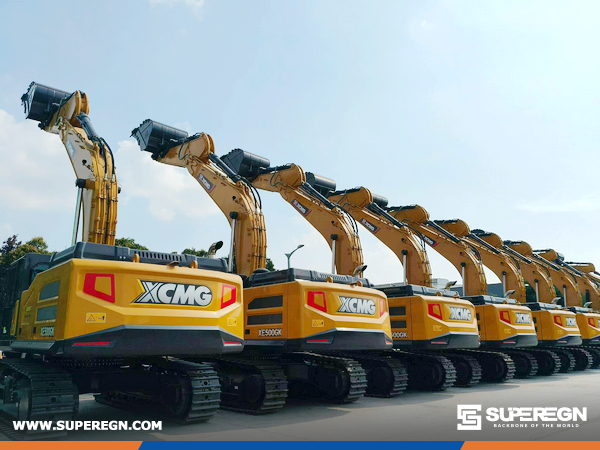 Italian Client Visit XCMG Factory