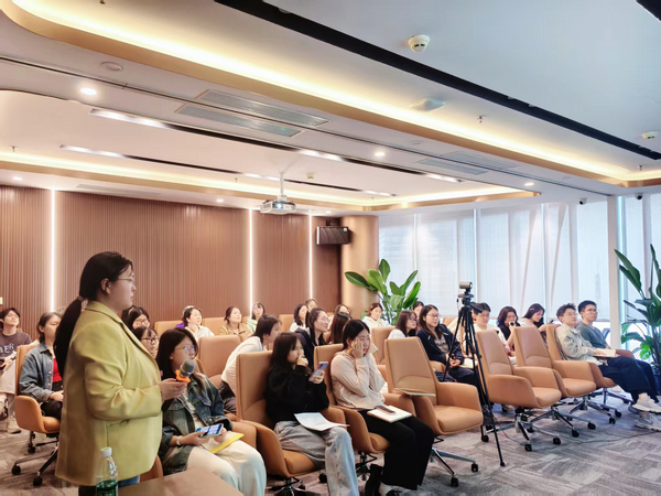 Overseas Dreamers Training Session Promotes Knowledge Sharing