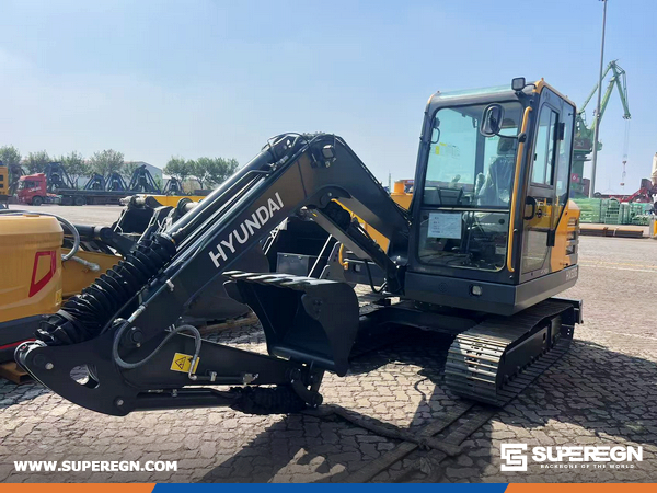 Costa rica - 1 Unit HYUNDAI HX60G Crawler Excavator