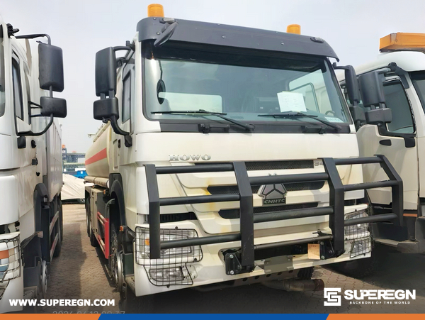 Guinea - 1 Unit SINOTRUK Oil Tank Truck