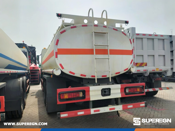 Guinea - 1 Unit SINOTRUK Oil Tank Truck