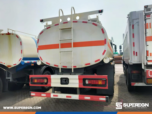 Guinea - 1 Unit SINOTRUK Oil Tank Truck