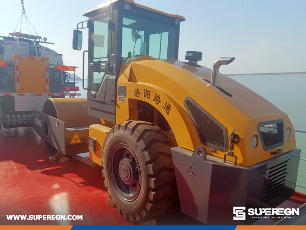 Algeria - 1 Unit LUTONG LTS308H Road Roller