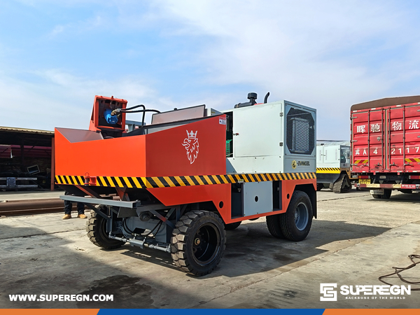 Uzbekistan - 1 Unit EVANGEL HMJ-1500 Curb slipform Machine